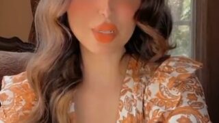 فيديو هند القحطاني صدرها عاري كبير طري