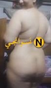 ملافية فلاحة جسمها مربرب قالعة ملط وبتصور جمال تضاريس جسمها الفاجر لعشيقها